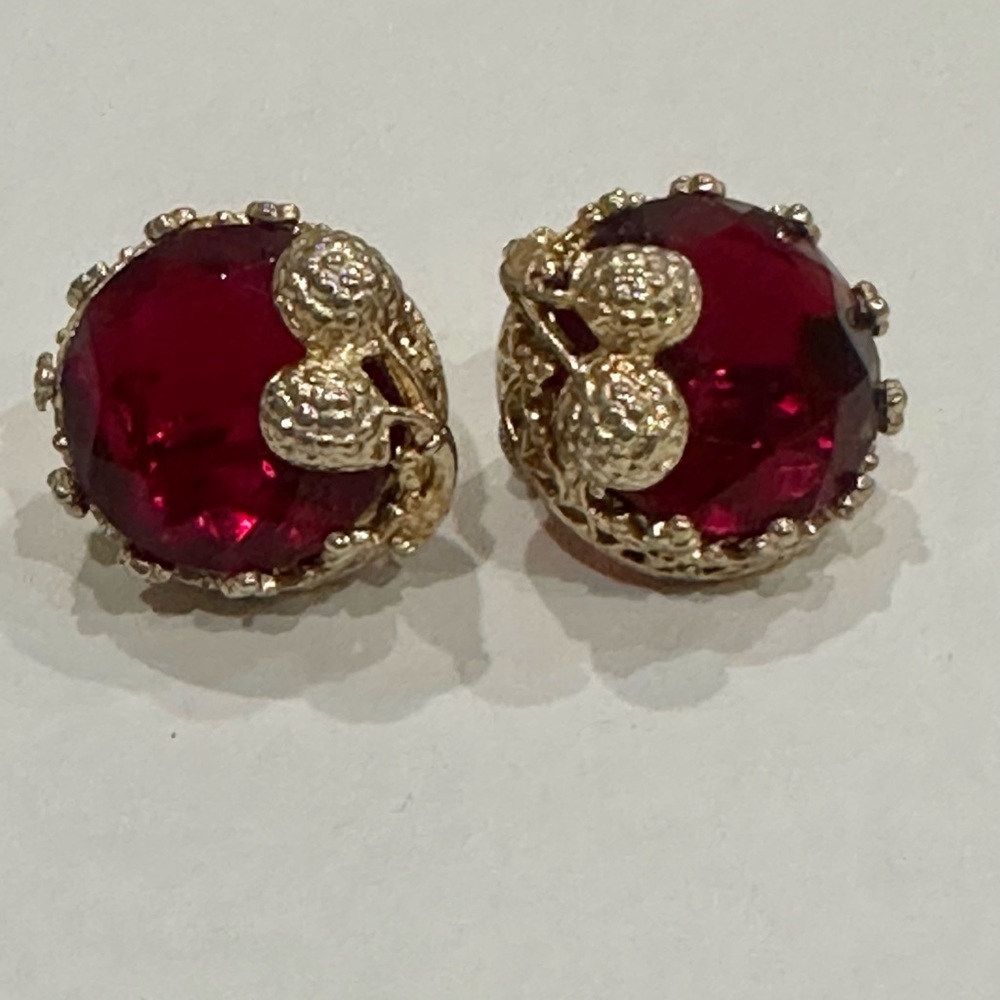 Ruby Rasberry Vintage Earrings - image 1